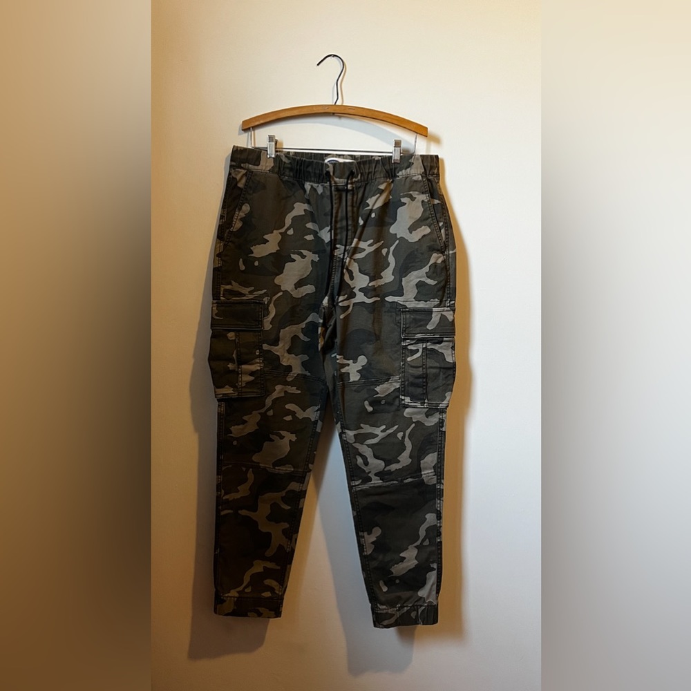 Old Navy | Camo joggers